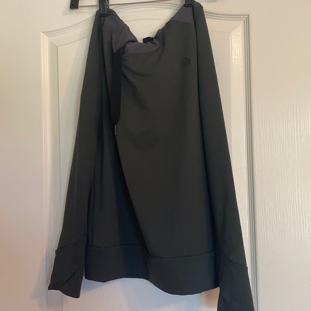 Gray The North Face pullover